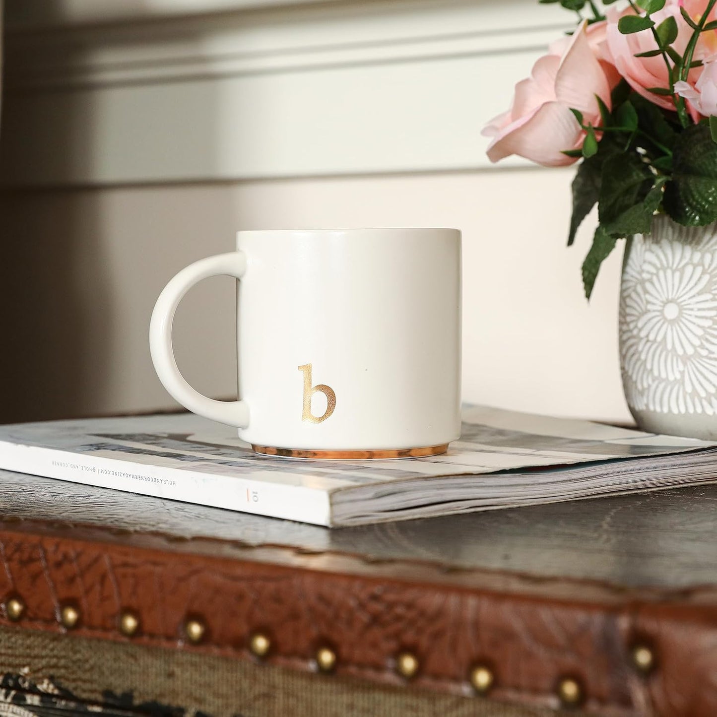 COLLECTIVE HOME - Monogram Ceramic Mugs, 15 oz Golden Initial Coffee Cups, Elegant Alphabet Tea Mugs, Elegant Personalized Mug with Gift Box, Luxurious Cups for Office and Home (b)